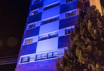 Hotel Plaza Bariloche allows 18 year olds to book a room