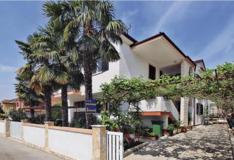 Corinne Garden Residence has Balcony rooms