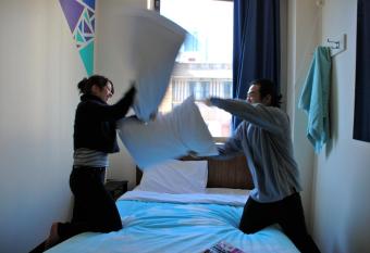 Flinders Backpackers allows 18 year olds to book a room