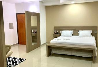 San Lucas Hotel allows 18 year olds to book a room