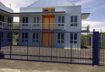 Orange Rembrandt Studio Apartments has Balcony rooms