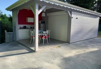 BUNGALOW LOLOTTE ET DOM has Balcony rooms