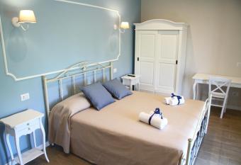 B&B Paestum Sea and Rooms has Balcony rooms