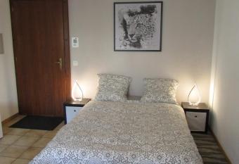 Studio    Sion allows 18 year olds to book a room