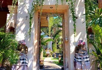 Sama Sama Amed has Balcony rooms