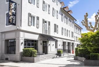 Allobroges Park H  tel allows 18 year olds to book a room