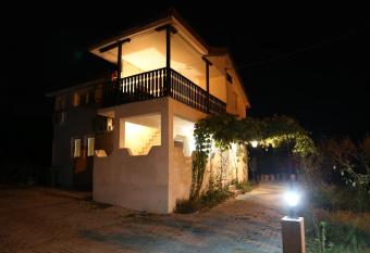 Villa Vesna has Balcony rooms