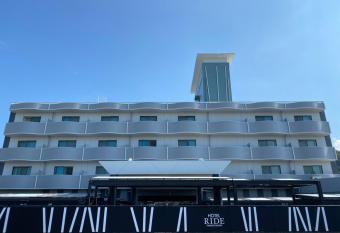                                                 allows 18 year olds to book a room