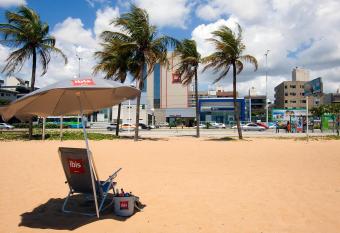 ibis Vitoria Praia de Camburi allows 18 year olds to book a room