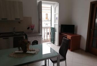 La Casa di Basi Tropea has Balcony rooms