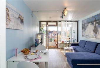 Fewo Mann allows 18 year olds to book a room