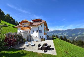Pirchnerhof has Balcony rooms