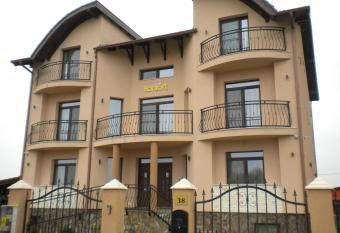 Pensiunea Konfort allows 18 year olds to book a room