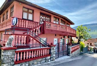 Vila Djuricic has Balcony rooms