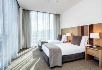 Quest on Franklin has Balcony rooms