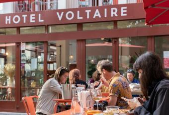 H  tel Voltaire has Balcony rooms