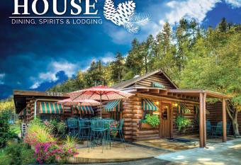 Powder House Lodge has Balcony rooms