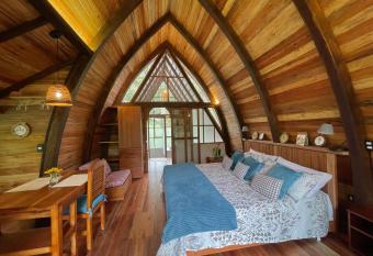 Sacha Urco Lodge y Bosque Protector has Balcony rooms