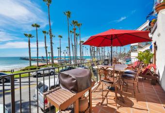 Oceanfront Hacienda has Balcony rooms