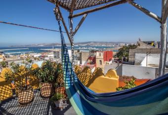 Bayt Alice Hostel allows 18 year olds to book a room