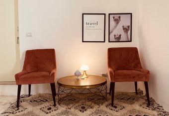 Palazzo Boccaccio has Balcony rooms