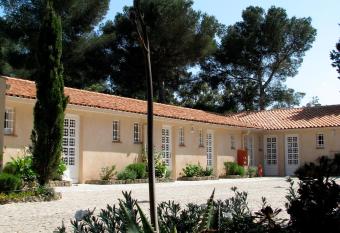 Ath  na MOTEL has Balcony rooms