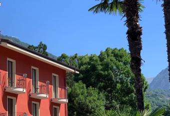 B & B Sul Lago has Balcony rooms