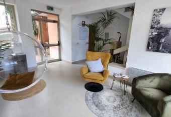 Garn   Beniamino has Balcony rooms