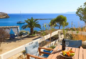 Filoxenia by Grispos Villas has Balcony rooms