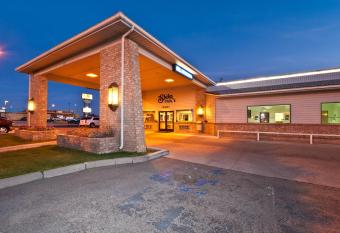 Shilo Inn Elko allows 18 year olds to book a room