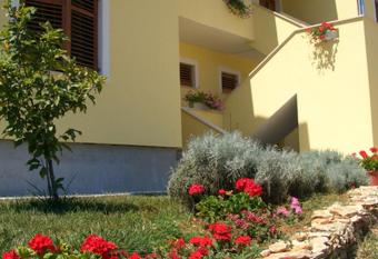 Apartments Sara has Balcony rooms