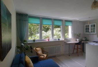 Global Trip Apartament allows 18 year olds to book a room