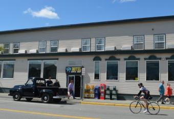 Valley Hotel & 24/7 Open Cafe allows 18 year olds to book a room