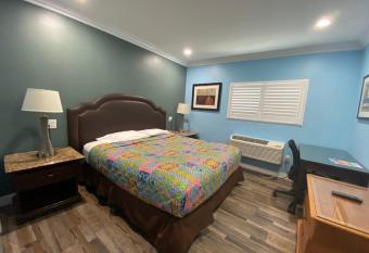 Redondo Beach Motel - Lax has Balcony rooms