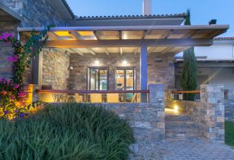 Villa Ambrosia, beach house, Platanidia, Pelion has Balcony rooms