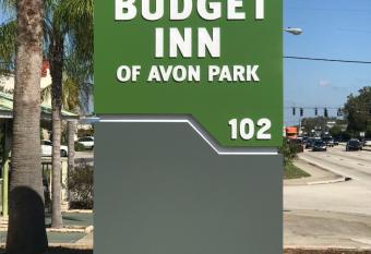 Budget Inn Of Avon Park allows 18 year olds to book a room