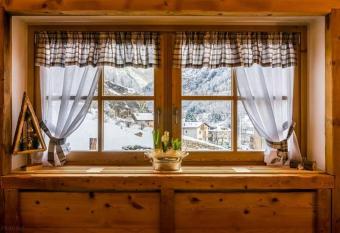 I Rivi   has Balcony rooms