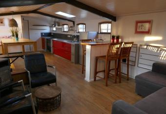 Boathotel Rotterdam Anna has Balcony rooms