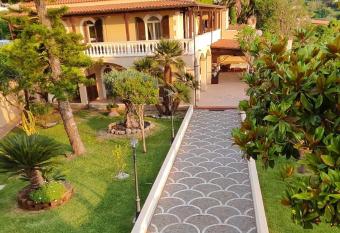 Villa Antonietta Ischia has Balcony rooms