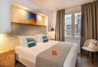 Hotel Izzy allows 18 year olds to book a room