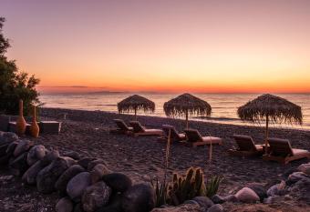 Beach Houses Santorini has Balcony rooms