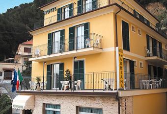 Hotel Adriana allows 18 year olds to book a room