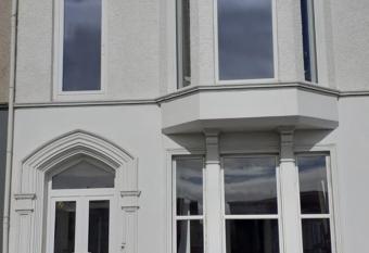 Mervue Apartment, 4 Causeway View, Portrush allows 18 year olds to book a room