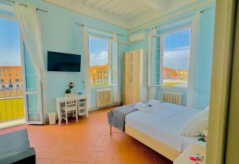 B&B - Residenza d epoca Piazza Cairoli has Balcony rooms