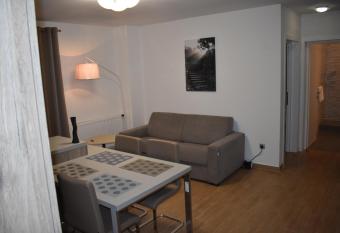 Roman   s Apartment Shopping City has Balcony rooms