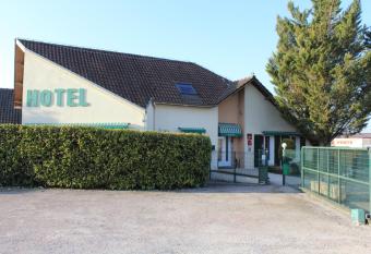 Villa Hotel has Balcony rooms