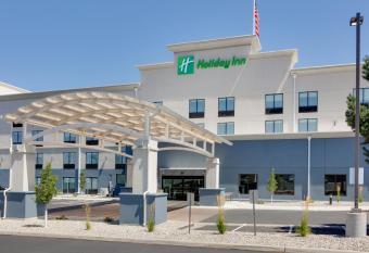 Holiday Inn Twin Falls By IHG allows 18 year olds to book a room