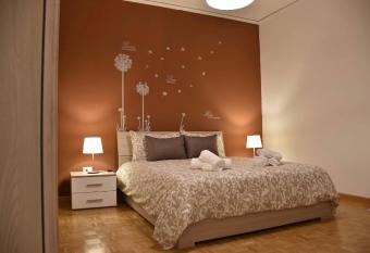 The Engineer s House_Museo Enzo Ferrari has Balcony rooms