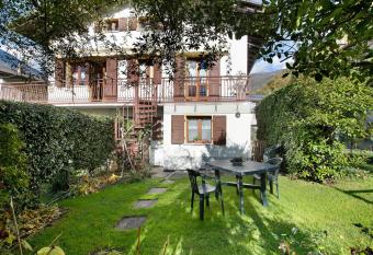 Casa vacanza ski bike Dolce Letizia has Balcony rooms