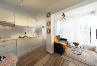 Studio Ariana and patio has Balcony rooms